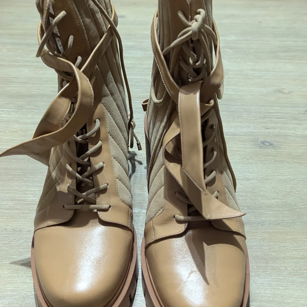 Alexandre Birman Tan Lace Up Boots Smooth Leather - Picture 1 of 6